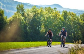 E-Biken mit Aussicht, © Kremsl, Wiener Alpen