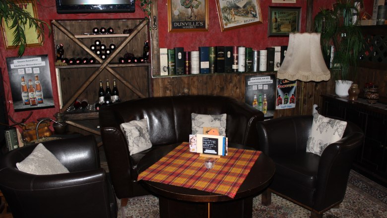 cozy seating area, © Mary´s Scottish Coffeepub