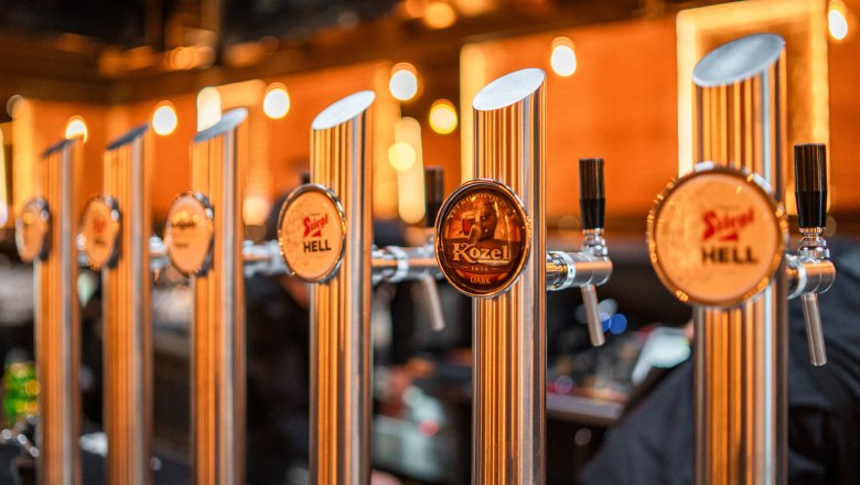 Bierzapfhähne mit verschiedenen Biersorten