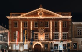 Das weihnachtliche Rathaus, © Busyshutters